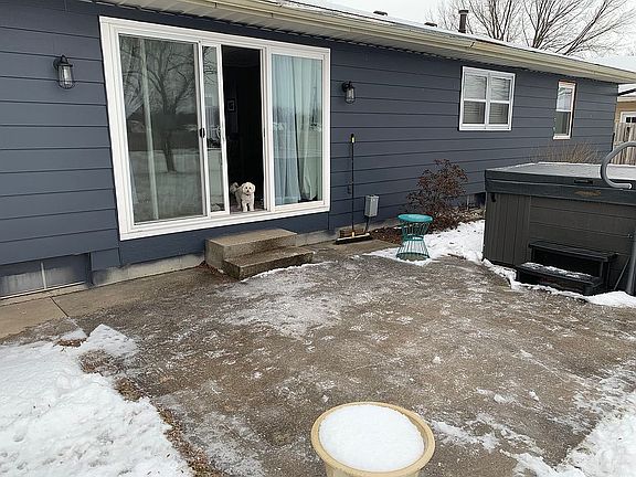 2nd image of 2652 E Chester Dr