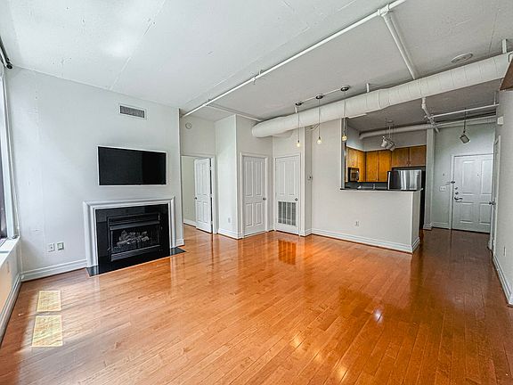 4th image of 1205 Garfield St #406B