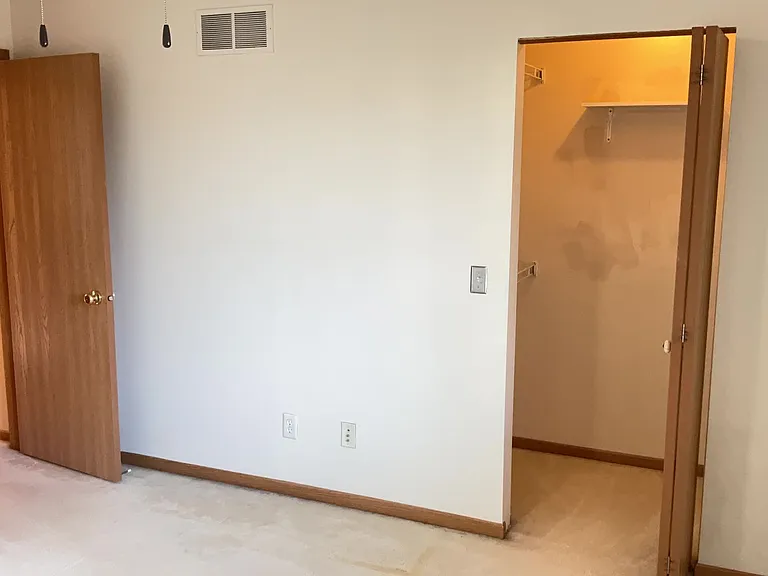 15539 Float Ln — Photo 33