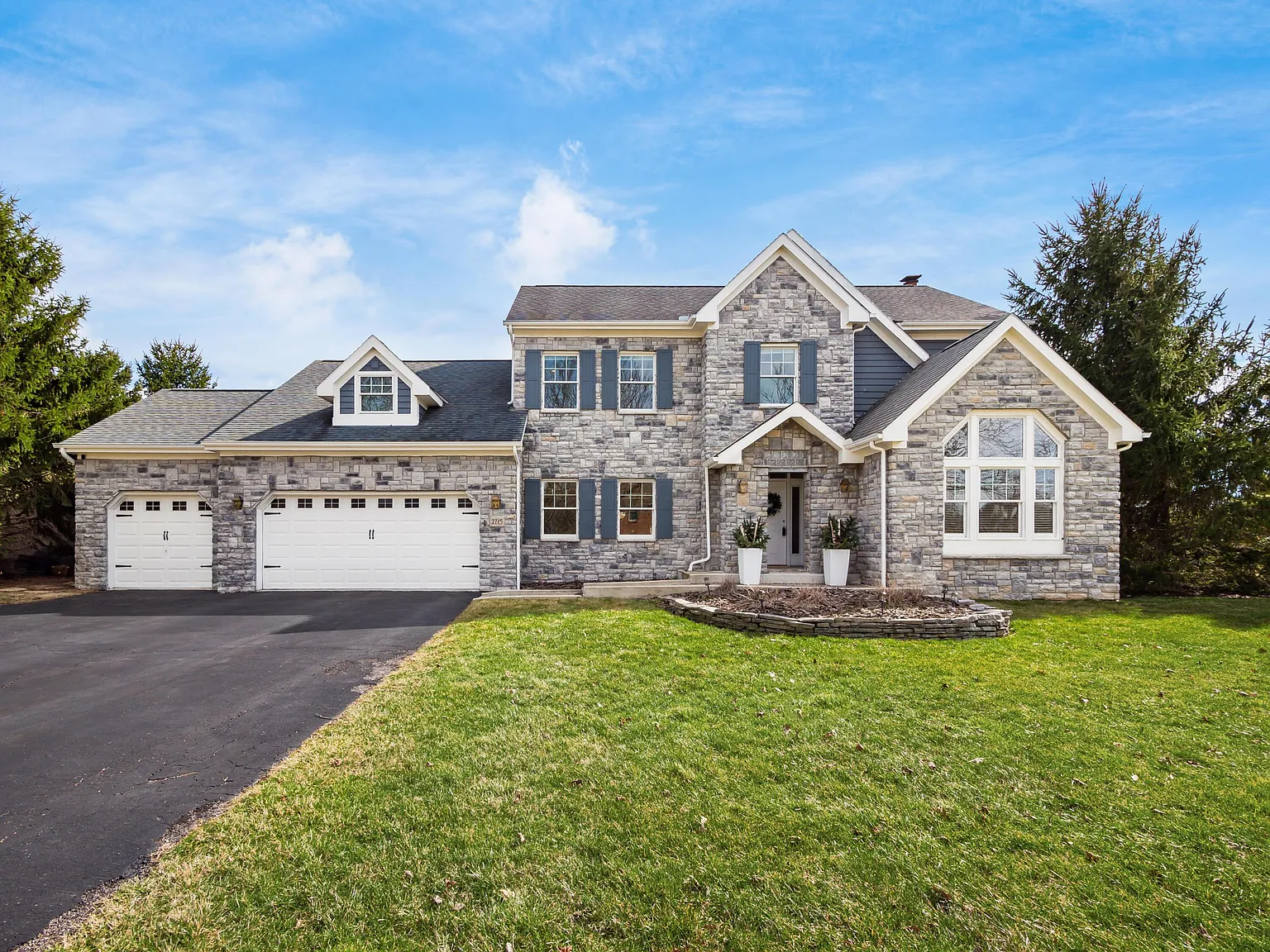 2715 Quail Crossing Dr photo 1