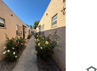 812 4/5 W 52nd St #812-45, Los Angeles, CA 90037
