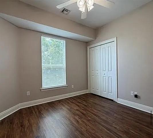 130 Northshore Cir #B — Photo 11