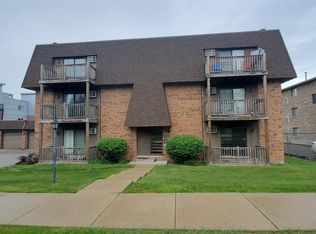 3358 184th St APT 1B, Homewood, IL 60430