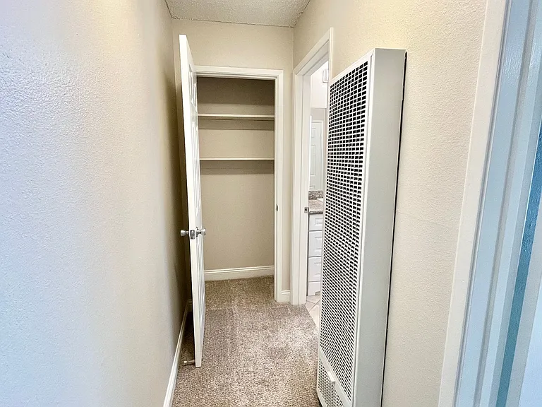 Courtyard Apartments — Photo 5