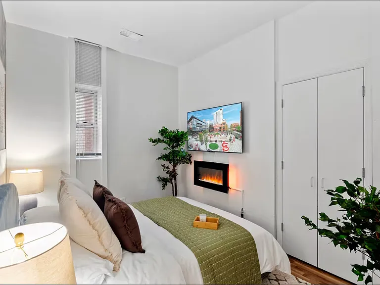 Guest BR - when furnished for airbnb