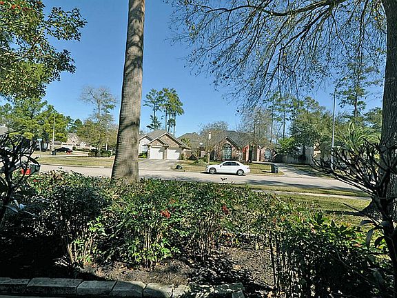3rd image of 14719 Hartaway Ln