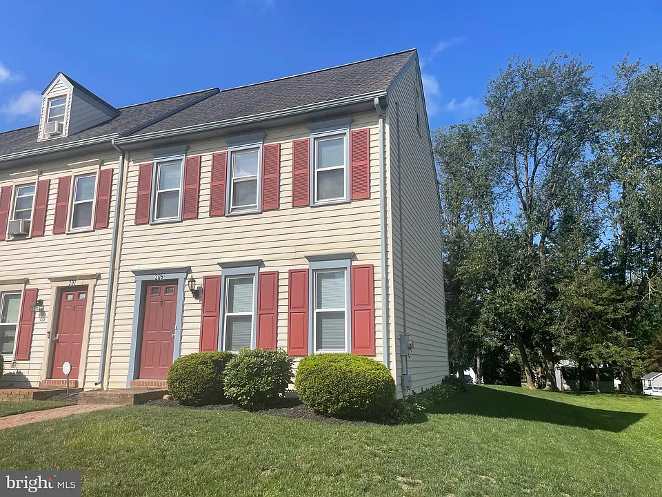 209 Cross Keys Dr