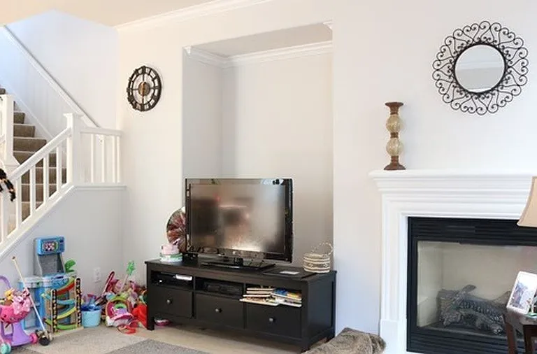 7861 Dickens Way — Photo 8