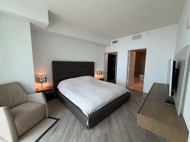 1100 S Miami Ave #4210 — Photo 9