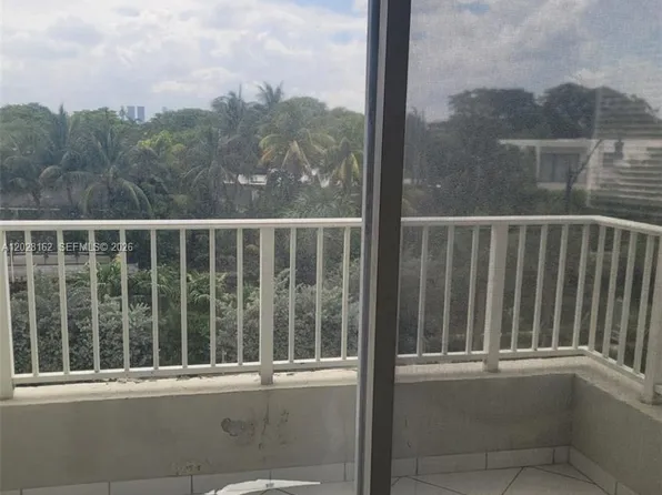 2600 Collins Ave APT 401, Miami Beach, FL 33140