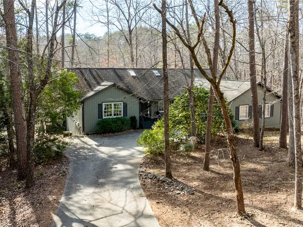 4 Buoy Ct, Salem, SC 29676