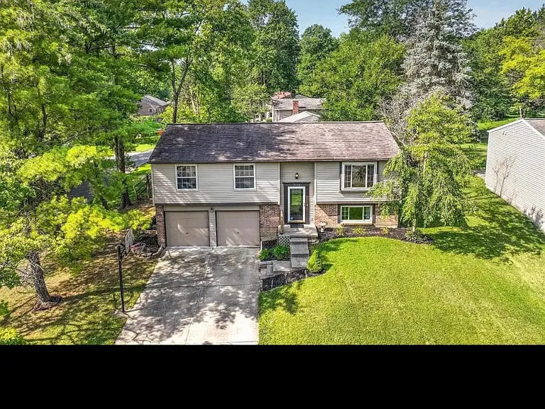 3769 Wood Trail Dr — Photo 2