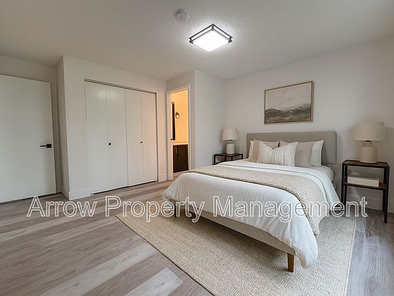 5th image of 539 N 24th St Unit 12