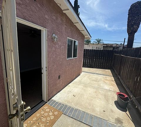 2nd image of 581 Brighthaven Ave #B