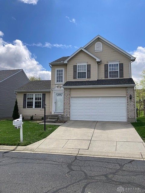 1st image of 3535 King Edward Way
