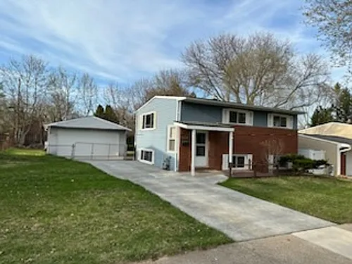 754 Panorama Dr Photo 1