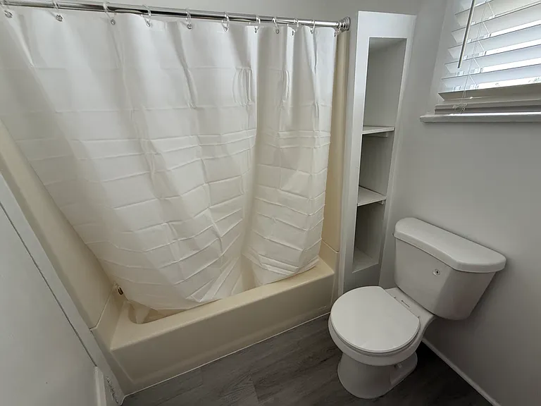 1417 Euclid St #3 — Photo 10