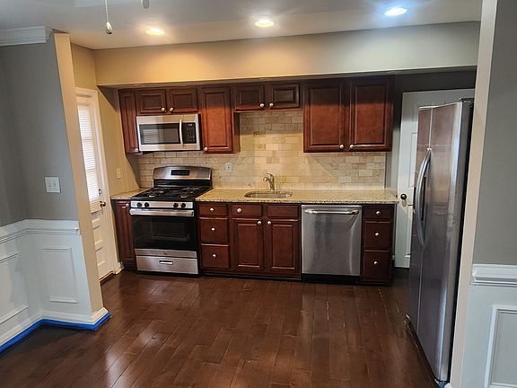 5th image of 7065 Eastbrook Ave