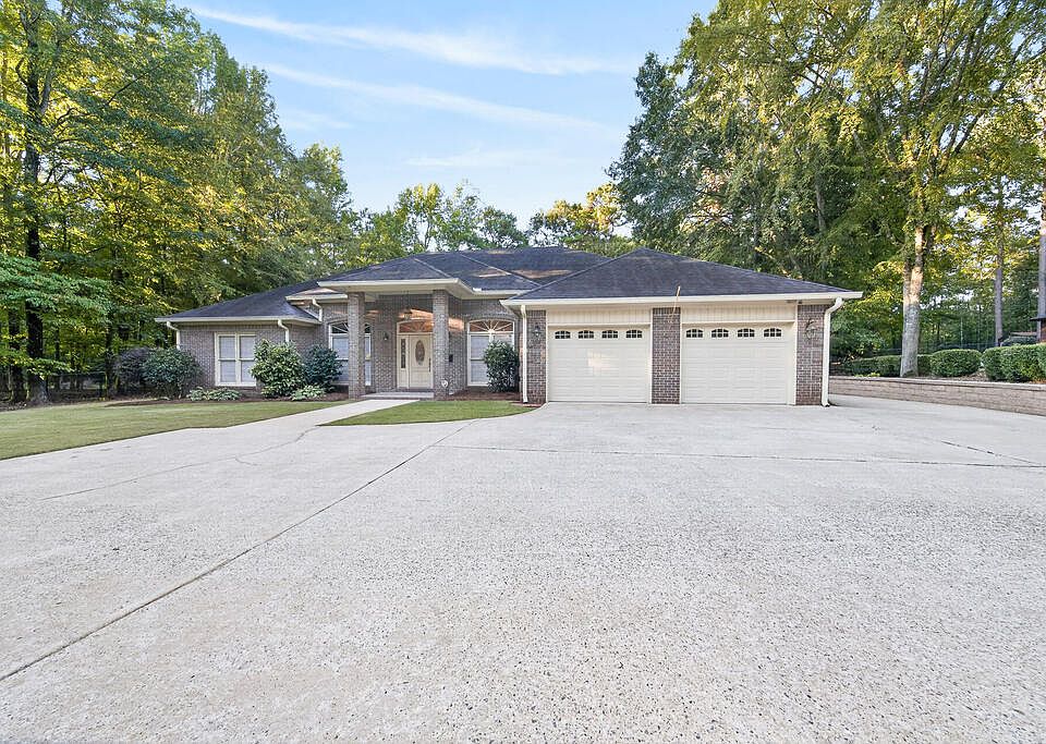 1st image of 107 Mountain Hill Ct