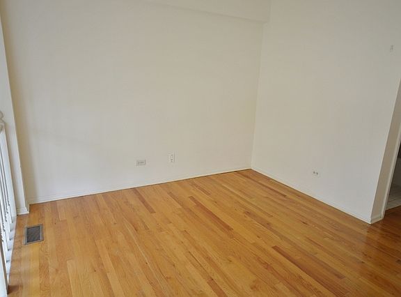 4th image of 3257 N Sheffield Ave APT 206