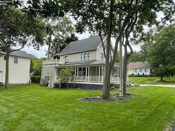 5th image of 605 Elm Ave