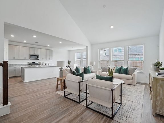 2-Story Ceilings in Gathering Room