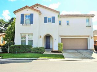 888 Toulouse Ln, Clovis, CA