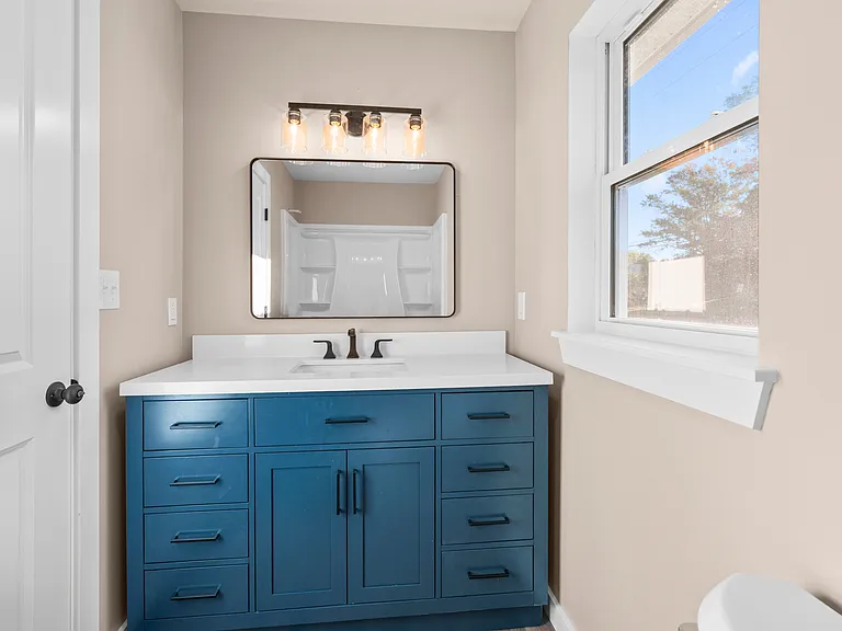 325 W Reliance Rd — Photo 25