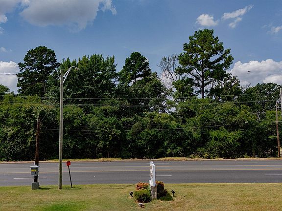 2nd image of Gilmer Road Camille