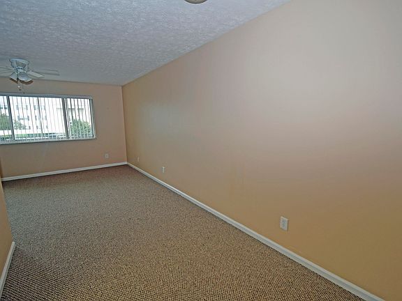 4th image of 106 Casa Bella Ct #106