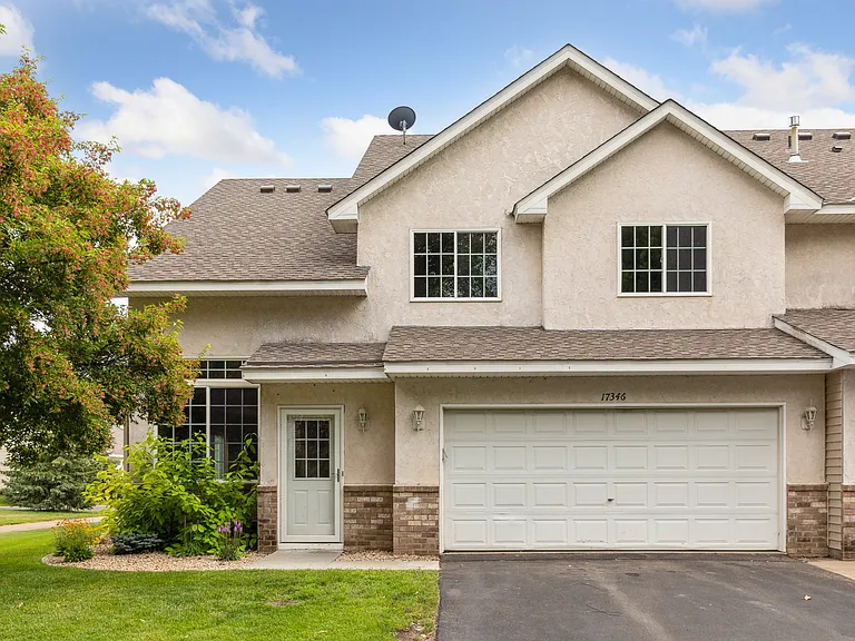 17346 Lilac Ln SE — Photo 3