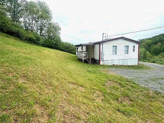 2nd image of 158 Summit Ln