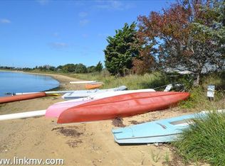 14 Shirley Ave, Oak Bluffs, MA 02557