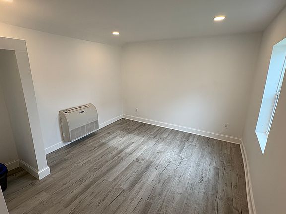 2nd image of 20 Potomac St #1