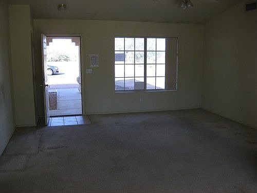 5th image of 1219 E Avenida Luna