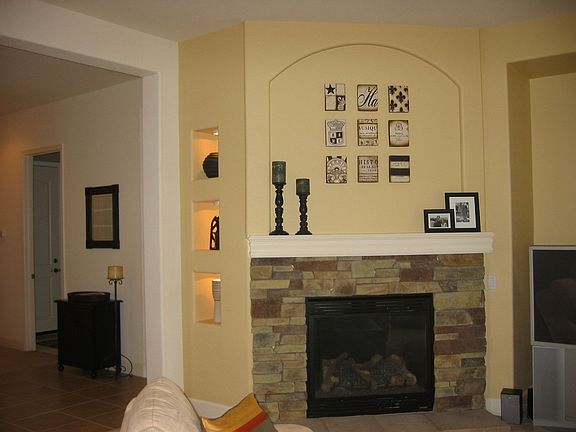 Comtempory living room