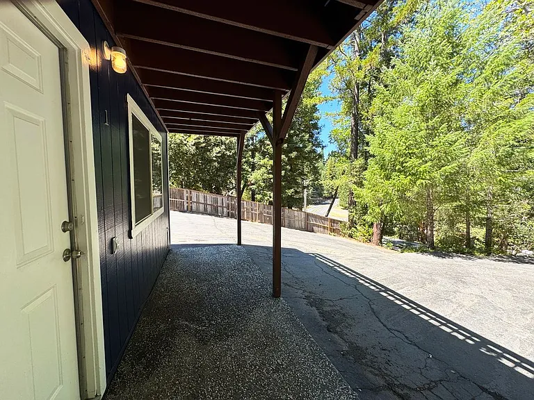2148 Primrose Dr #1 — Photo 20