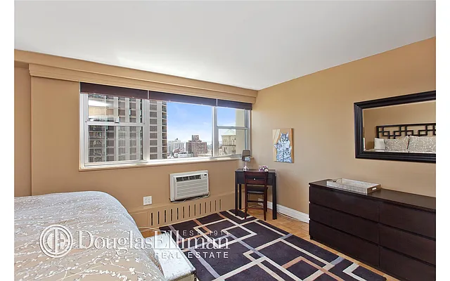 Sold by Douglas Elliman | media 8