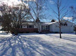 1882 Amelith Rd, Bay City, MI 48706