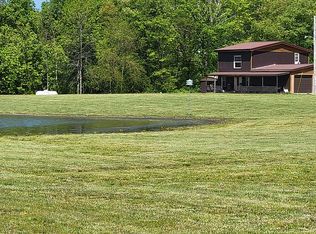 1069 County Road 555 E #E, Wayne City, IL 62895