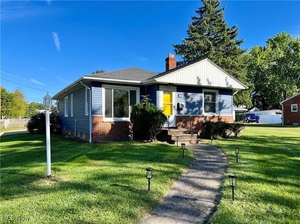 6227 Denison Blvd, Parma Heights, OH 44130