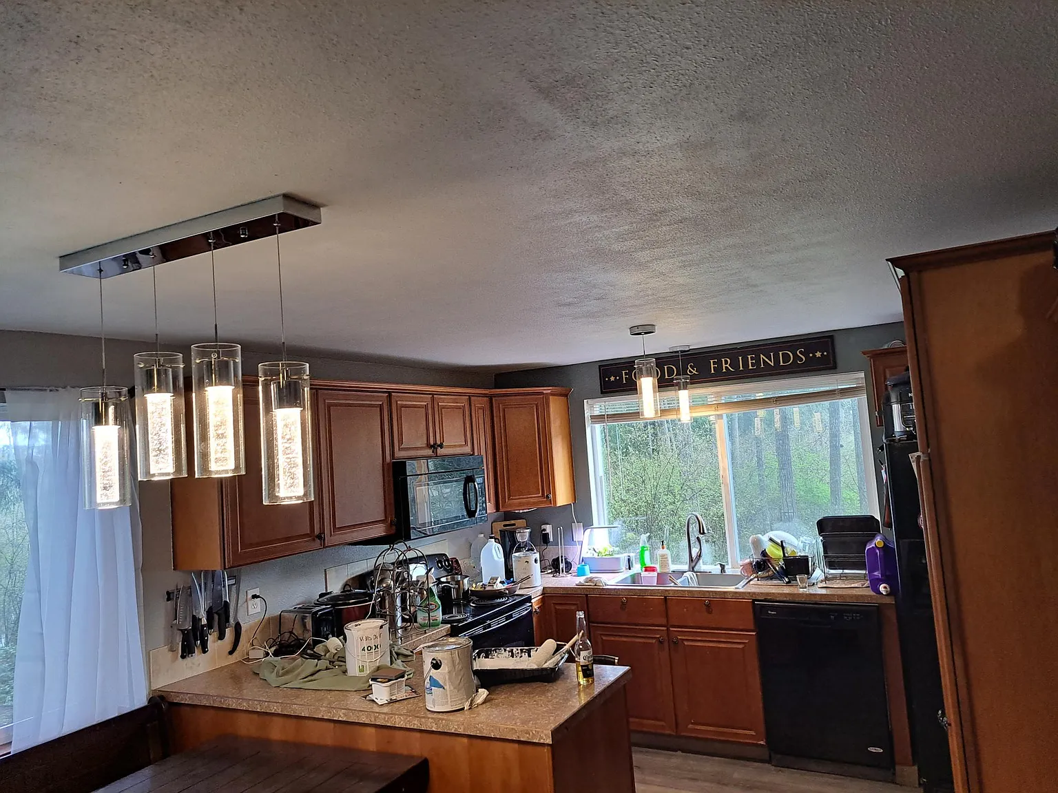 3 bed, 1456 sqft, $2,700 — Photo 4