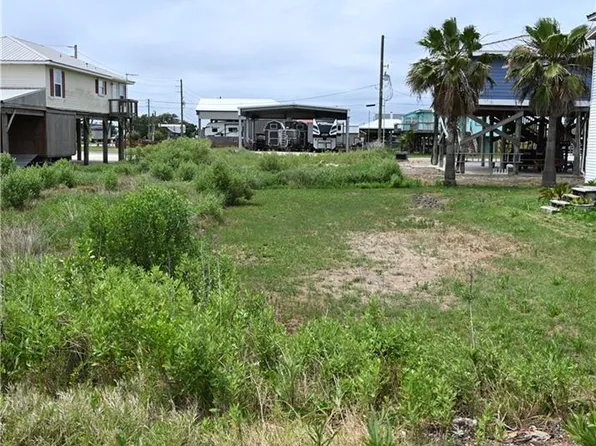 Maggie Ln, Grand Isle, LA 70358
