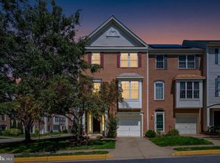 6336 Dakine Cir, Springfield, VA 22150