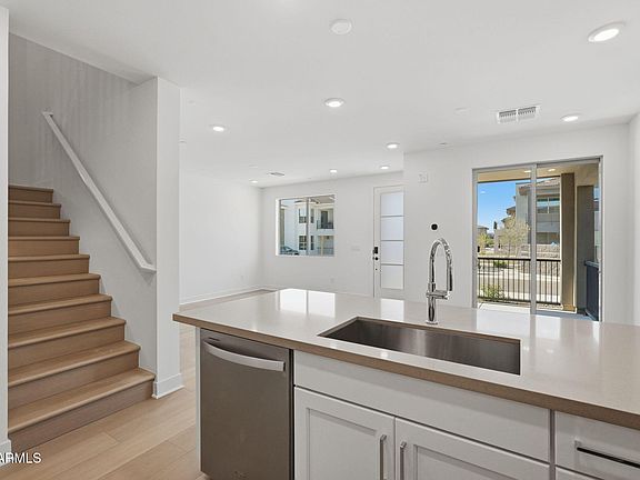 4th image of 2121 W Sonoran Desert Drive #125