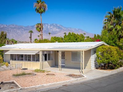 82 Calle De Espacio, Palm Springs, CA, 92264