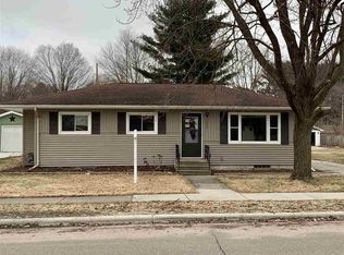 1032 S Cleveland St, Shawano, WI 54166