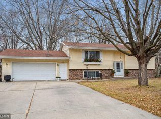 4075 Elmwood Dr, Saint Bonifacius, MN 55375