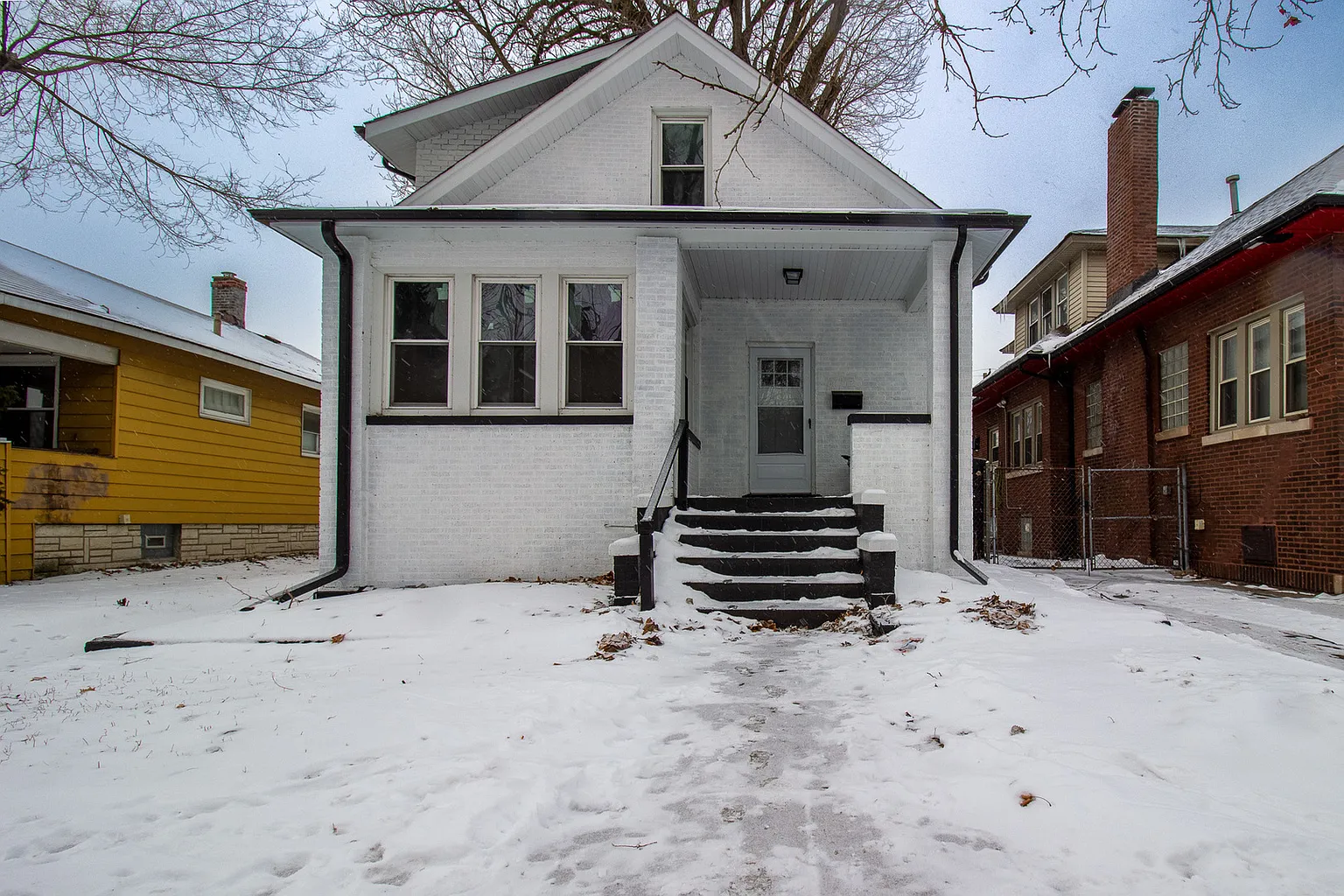 678 Douglas Ave photo 1