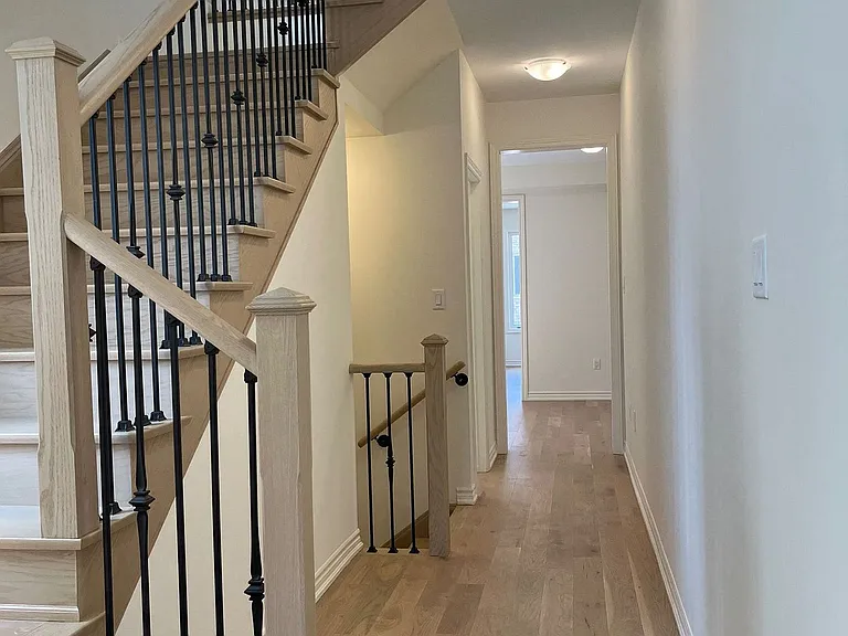 2144 Coppermine St — Photo 4